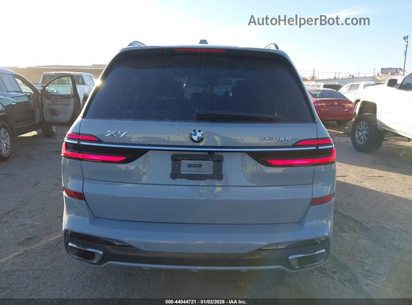 5UX23EM00R9V56310 2024 BMW X7 Gray 