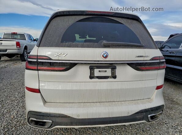 5UX23EM01P9P32889 2023 BMW X7 White Vista trasera