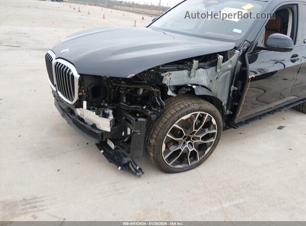 5UX23EM01S9Z62795 2025 BMW X7 Black Vista frontal