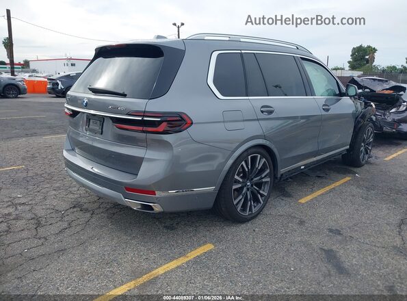 5UX23EM02S9W46547 2025 BMW X7 Серебряный Задняя правая четверть