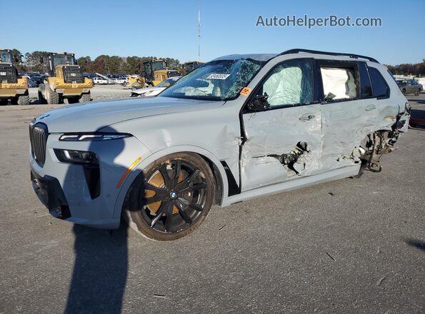 5UX23EM02T9055345 2026 BMW X7 Blue Front left