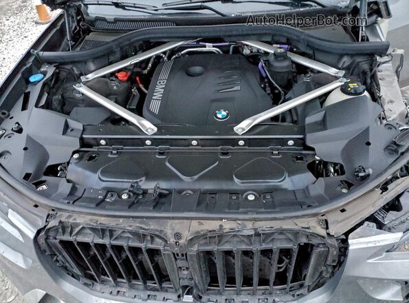 5UX23EM03P9N55875 2023 BMW X7 Gray Widok komory silnika