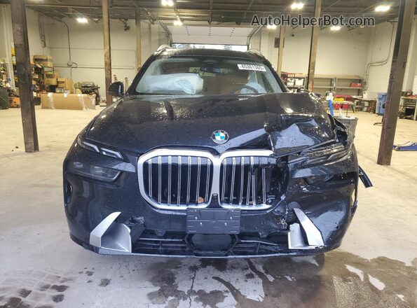 5UX23EM05T9024400 2026 BMW X7 Черный Вид спереди