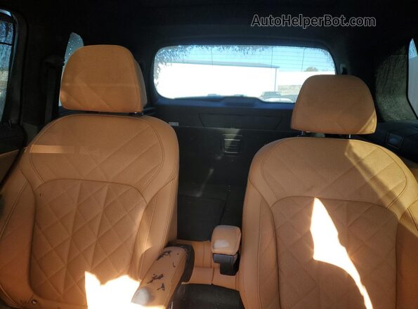 5UX23EM07R9U84831 2024 BMW X7 Brown Հետևի նստատեղերի տեսք