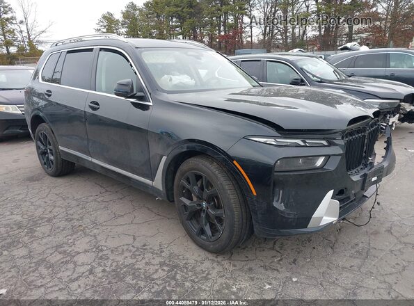 5UX23EM08R9U67598 2024 BMW X7 Black Передня права чверть