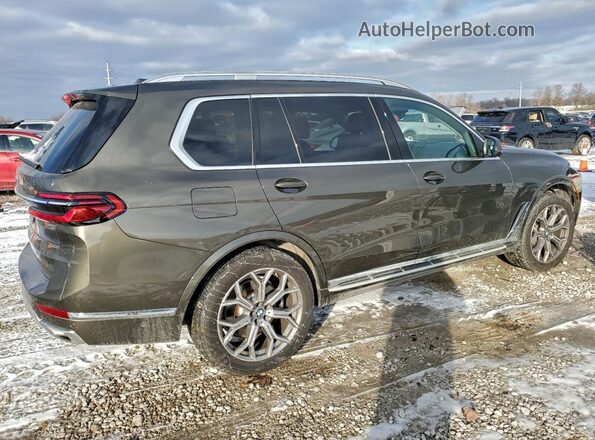 5UX23EM09R9T49222 2024 BMW X7 Tan Trasero derecho