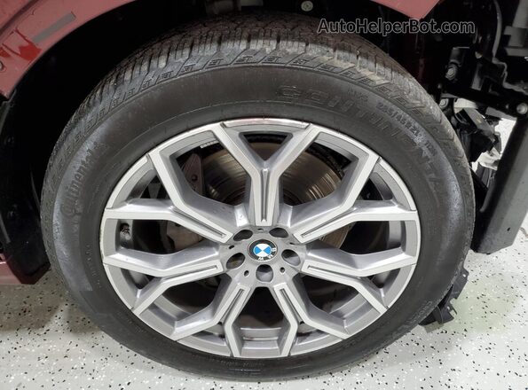 5UX23EM09T9065614 2026 BMW X7 Burgundy 