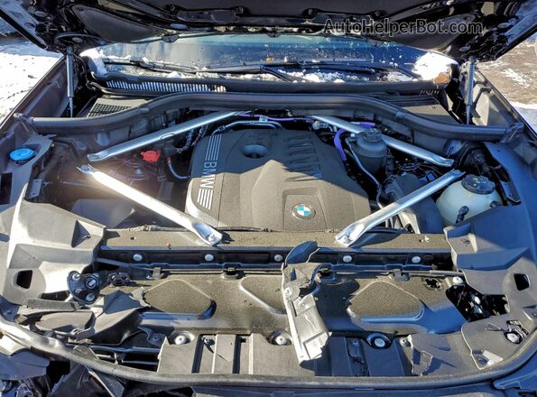 5UX23EU02T9050565 2026 BMW X5 Black Widok komory silnika