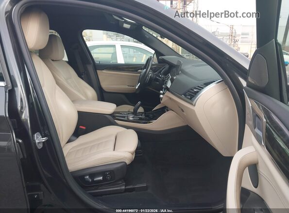 5UX2V1C01L9B70283 2020 BMW X4 Black Widok wnętrza z przodu