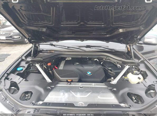 5UX2V1C01L9B70283 2020 BMW X4 Black Widok z tyłu
