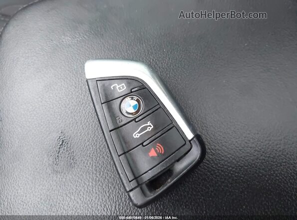 5UX2V1C01L9B85429 2020 BMW X4 Белый Вид панели приборов
