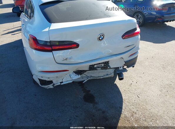 5UX2V1C03LLE68028 2020 BMW X4 White Widok z przodu