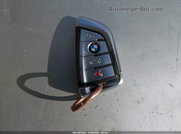 5UX2V1C04M9D87893 2021 BMW X4 Белый Вид панели приборов