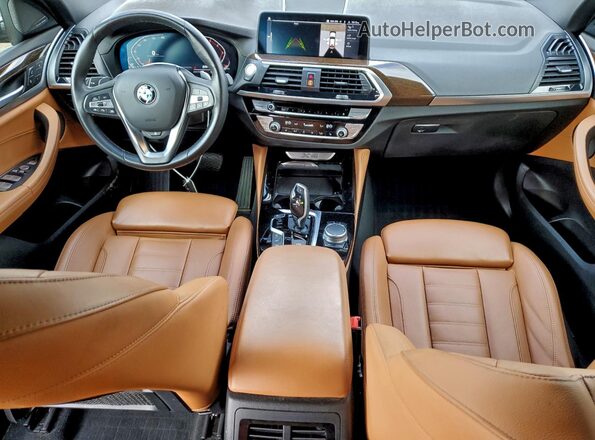 5UX2V1C09M9D82561 2021 BMW X4 Серый Вид панели приборов