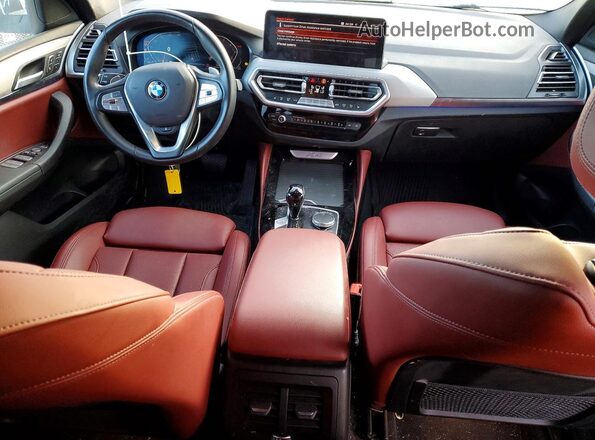 5UX33DT02N9K81856 2022 BMW X4 Белый Вид панели приборов