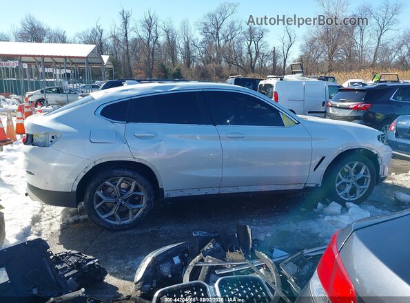 5UX33DT06P9R26351 2023 BMW X4 Белый Панорамный вид салона 360°