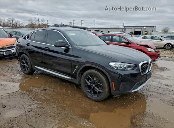 5UX33DT07R9V04043 2024 BMW X4 Black Przód prawy