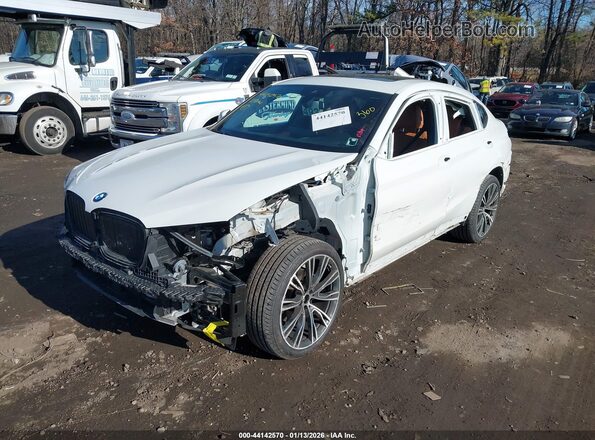 5UX33DT09P9P80799 2023 BMW X4 White Vista frontal