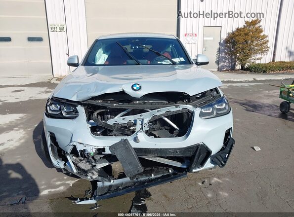 5UX33DT0XS9Z61810 2025 BMW X4 Серый Вид задней части салона