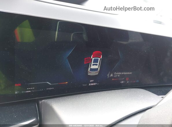 5UX33EM07R9U16162 2024 BMW X7 White Вид задніх сидінь