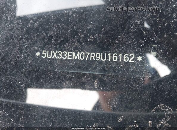 5UX33EM07R9U16162 2024 BMW X7 White 