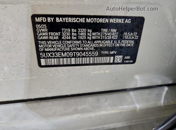 5UX33EM09T9045559 2026 BMW X7 White Widok naklejki z numerem VIN