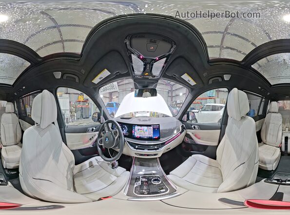 5UX33EM09T9045559 2026 BMW X7 White Widok wnętrza 360 stopni