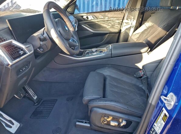5UX33EU05T9113775 2026 BMW X5 Синий Вид салона спереди
