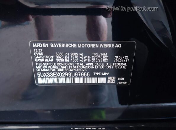 5UX33EX02R9U97955 2024 BMW X6 Dark Blue Widok komory silnika