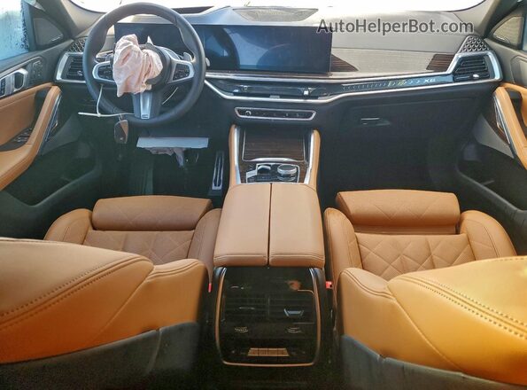 5UX33EX04T9113861 2026 BMW X6 White Вид задніх сидінь