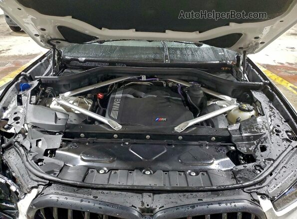 5UX33EX04T9113861 2026 BMW X6 White Вид підкапотного простору