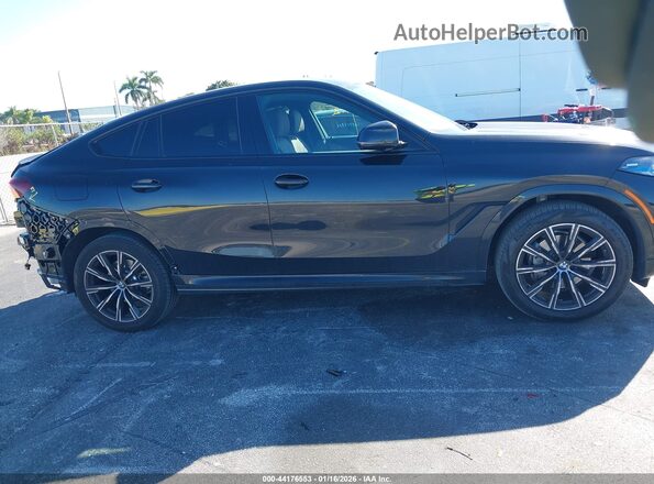 5UX33EX06S9Z23538 2025 BMW X6 Black Widok wnętrza 360 stopni
