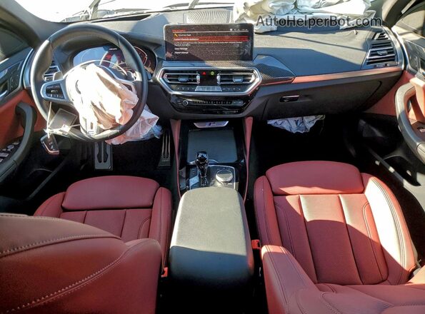5UX43DT02S9175732 2025 BMW X4 Серый Вид панели приборов