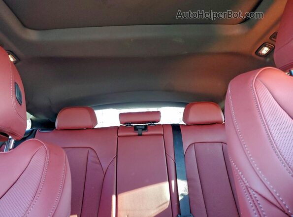 5UX43DT02S9175732 2025 BMW X4 Серый Вид задних сидений