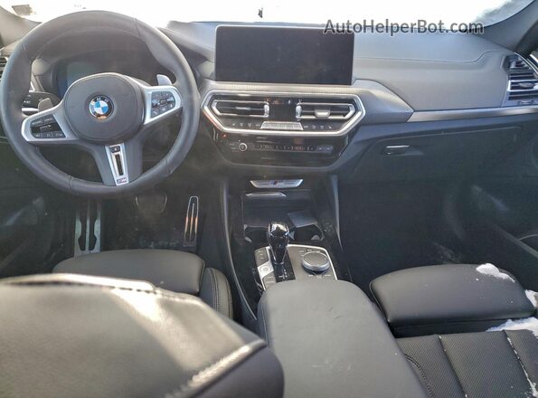 5UX43DT02S9241048 2025 BMW X4 Серый Вид панели приборов