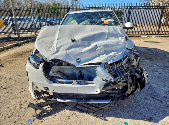 5UX43EU01S9X97209 2025 BMW X5 Белый Вид спереди