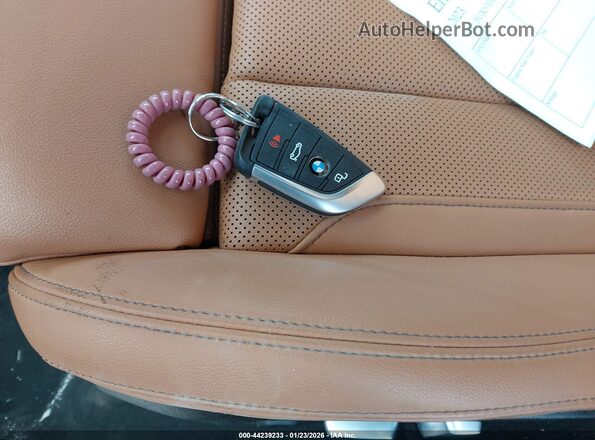 5UX53DP01P9S65668 2023 BMW X3 White Dashboard view
