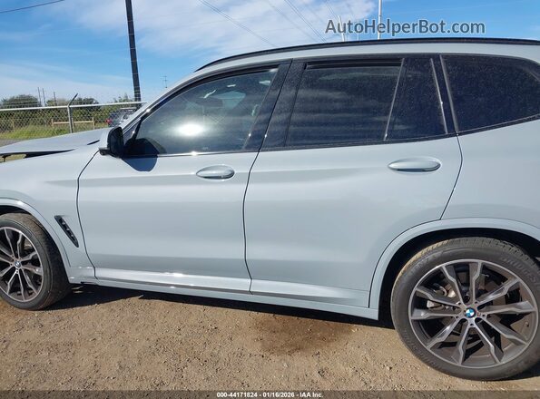 5UX53DP04R9T67727 2024 BMW X3 Серый 