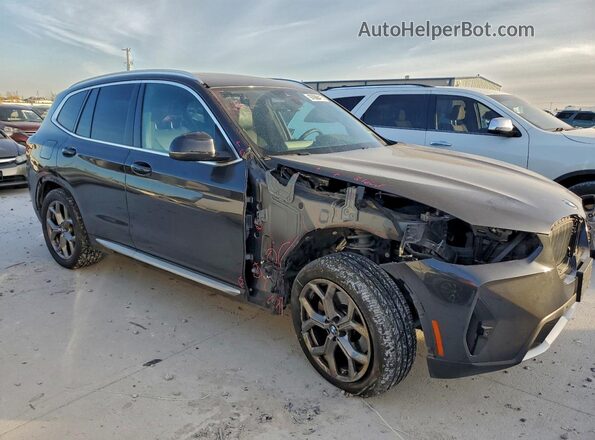 5UX53DP08P9T15627 2023 BMW X3 Black Передня права чверть