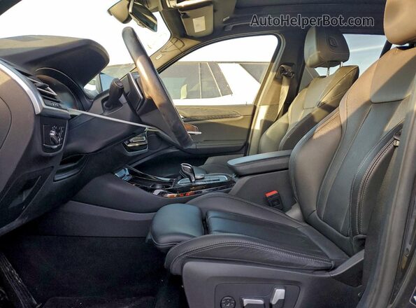 5UX53DP08P9T15627 2023 BMW X3 Black Вид салону спереду