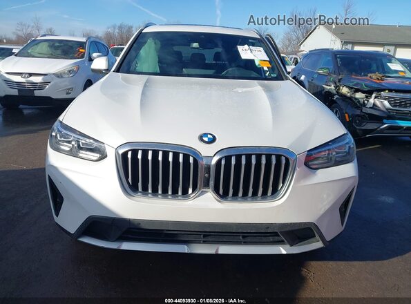 5UX53DP0XP9S11396 2023 BMW X3 White Widok zestawu wskaźników