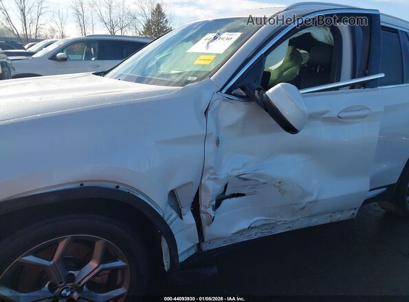 5UX53DP0XP9S11396 2023 BMW X3 White Widok z przodu