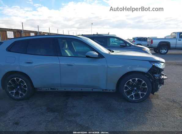 5UX53GP03S9099616 2025 BMW X3 Gray Вид задньої частини салону