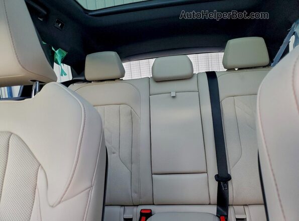 5UX53GP08T9250709 2026 BMW X3 Серый Вид задних сидений