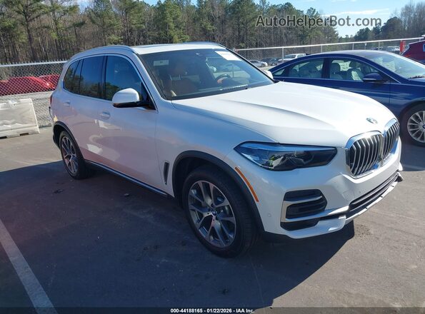 5UXCR6C04P9R91810 2023 BMW X5 Белый Передняя правая четверть