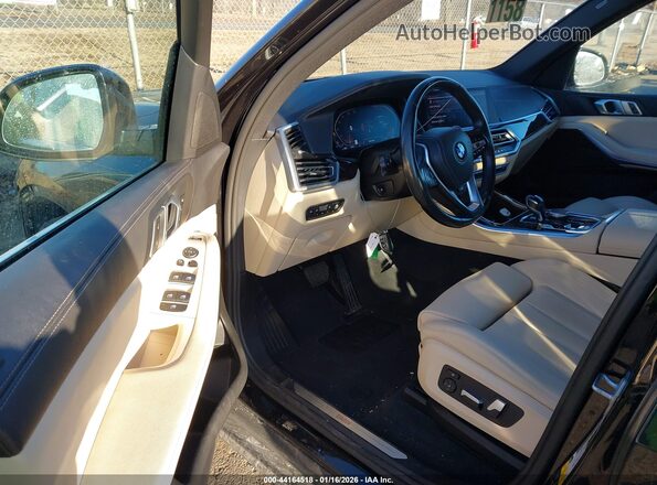 5UXCR6C08LLL82166 2020 BMW X5 Черный 