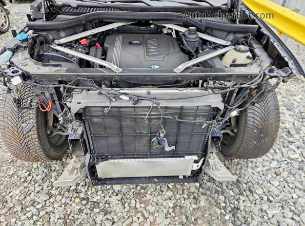 5UXCR6C52KLL04668 2019 BMW X5 Gray Vista del compartimento del motor