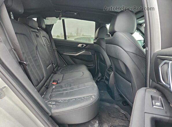 5UXCR6C53KLL38036 2019 BMW X5 Белый Вид задней части салона