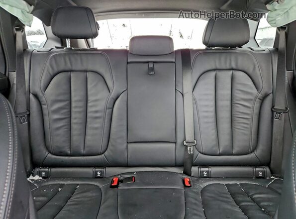 5UXCR6C53KLL38036 2019 BMW X5 Белый Вид задних сидений
