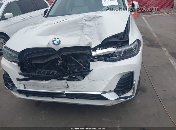 5UXCW2C01L9C50836 2020 BMW X7 Белый Вид спереди